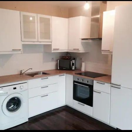 Salthill Village 3 Bed Apartment 戈尔韦 外观 照片
