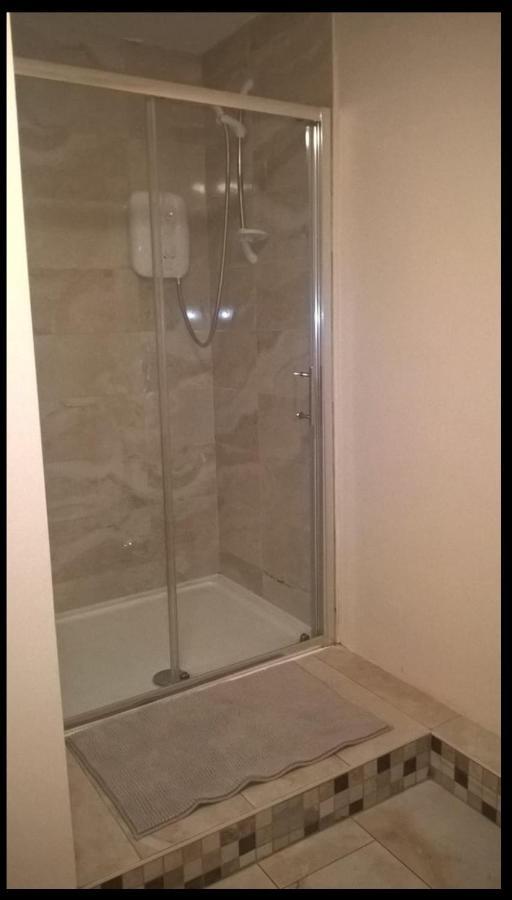Salthill Village 3 Bed Apartment 戈尔韦 外观 照片